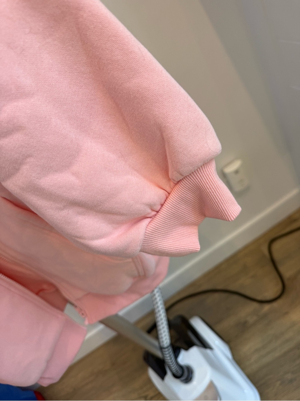 COMFRT Pastel Zip Hoodie Bubblegum XL - Picture 3 of 8
